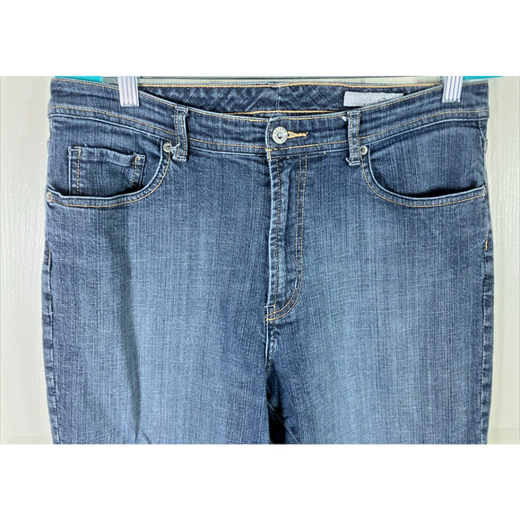 Chico's Women's Jeans Sz 2 (12) Straight Leg Rhinestones on Back Pocket - Picture 2 of 6